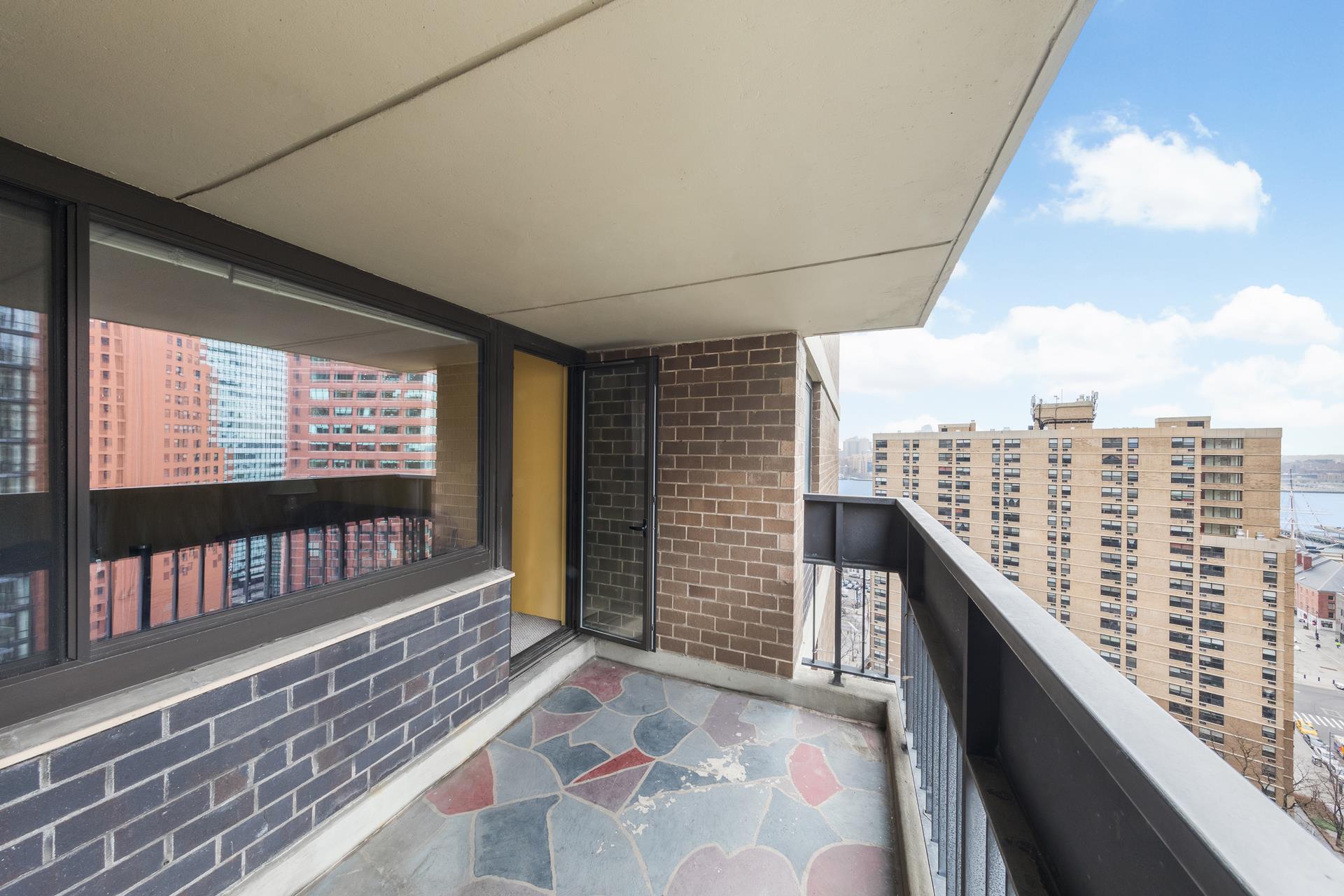 77 Fulton Street Unit: 19E