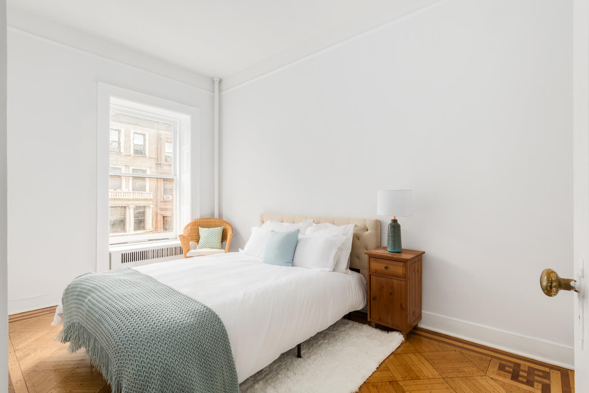 31 W 69th Street Unit: 3A