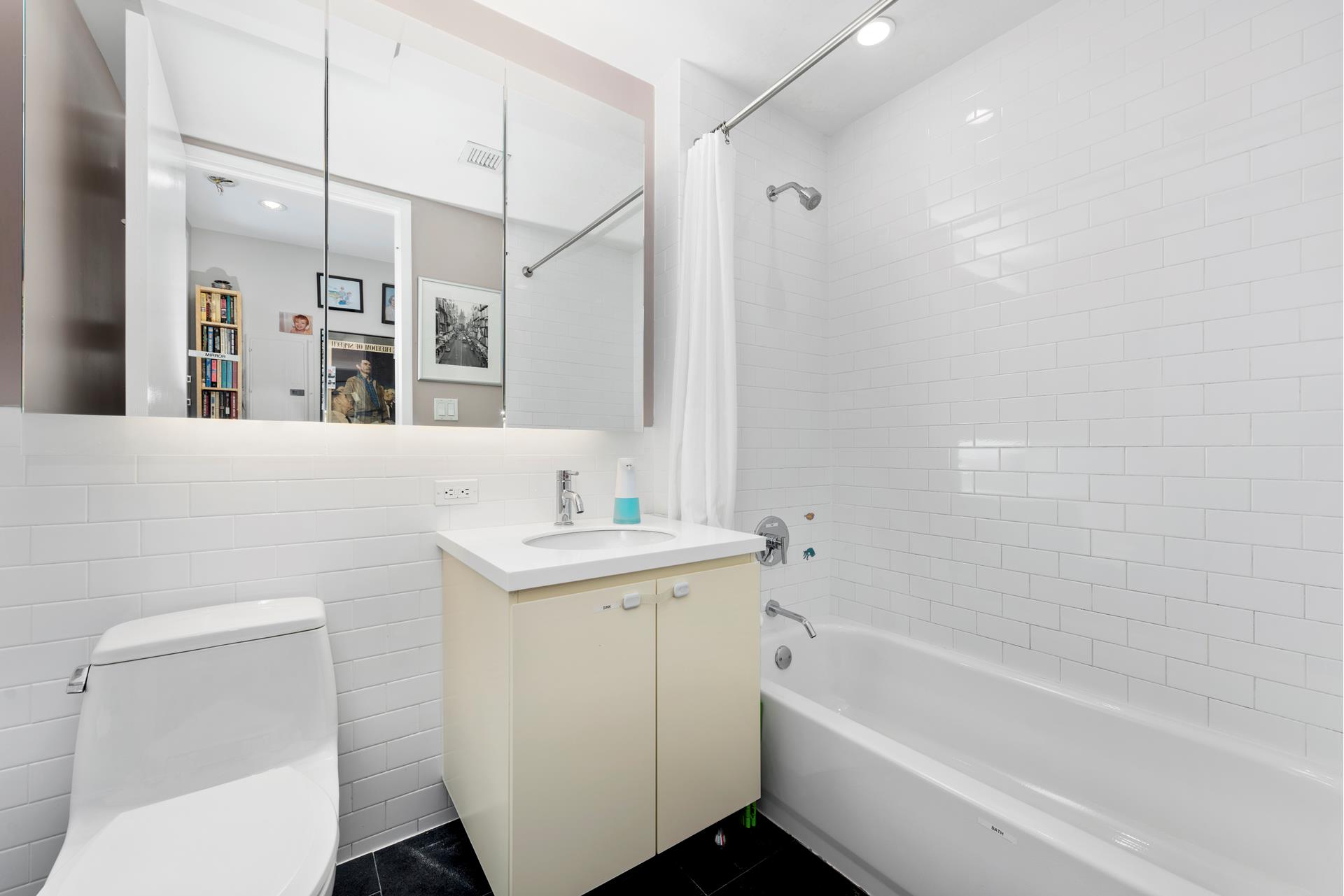 189 Schermerhorn Street Unit: 25J