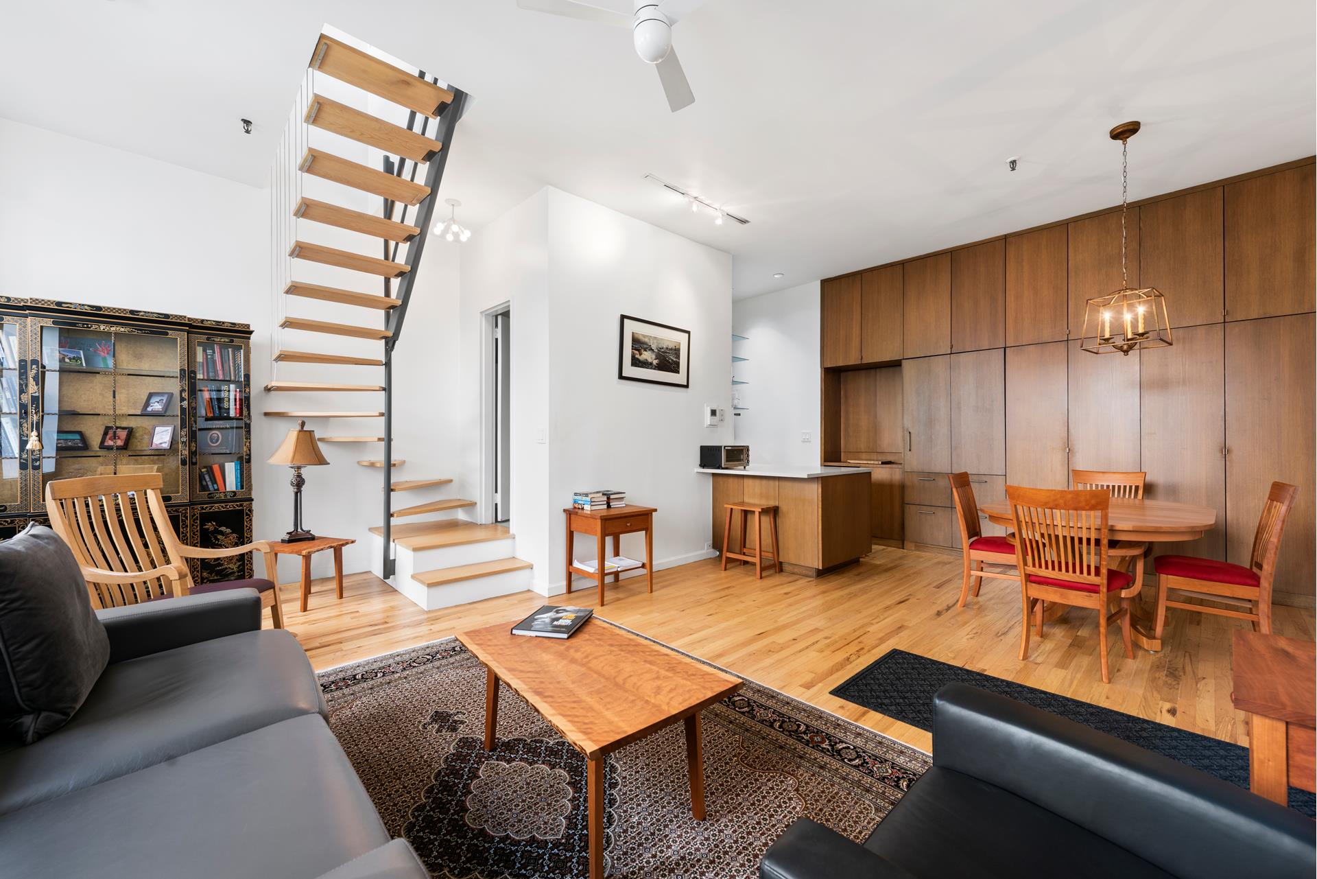 307 E 12th Street Unit: 2A