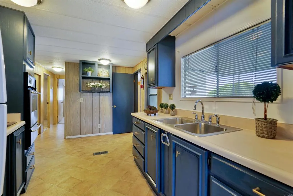 1174 E Main Unit 158
