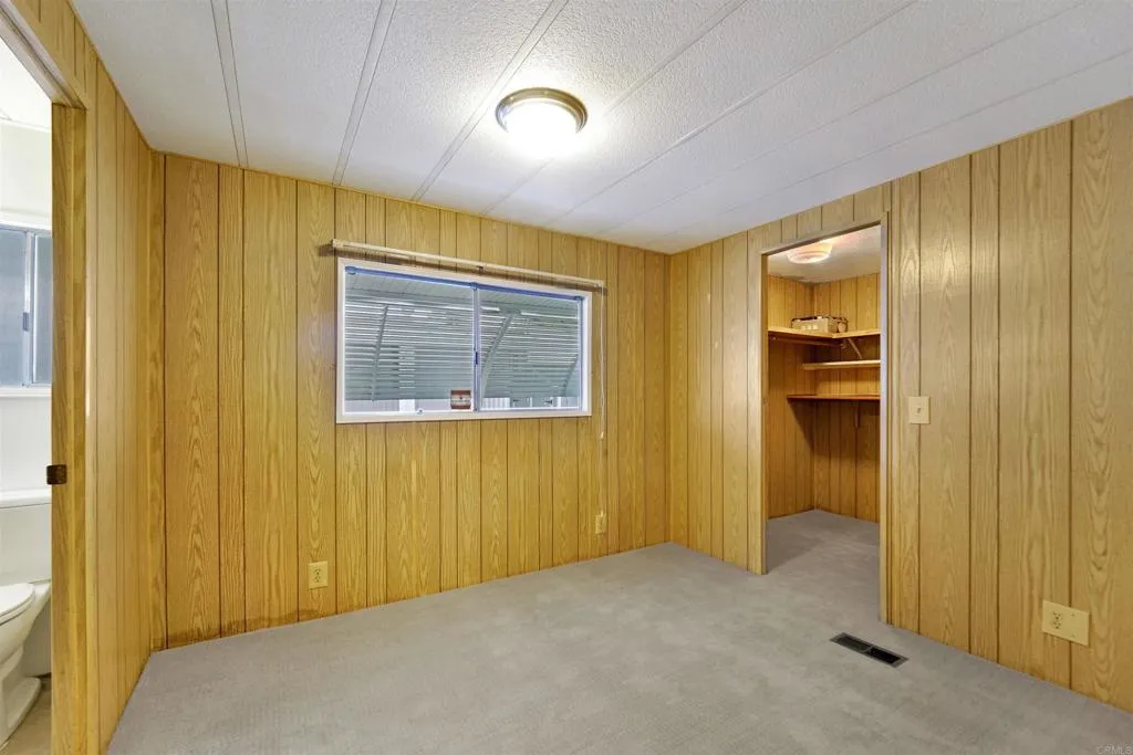 1174 E Main Unit 158