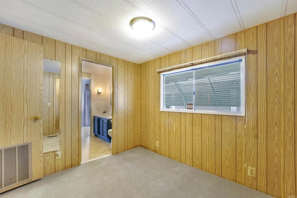1174 E Main Unit 158