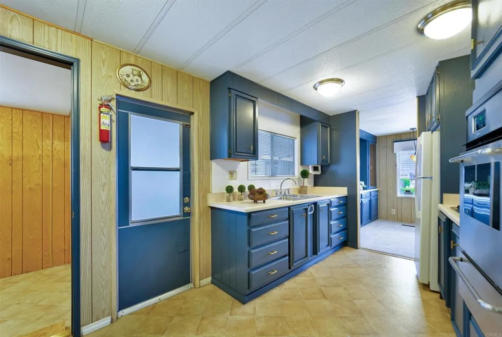 1174 E Main Unit 158