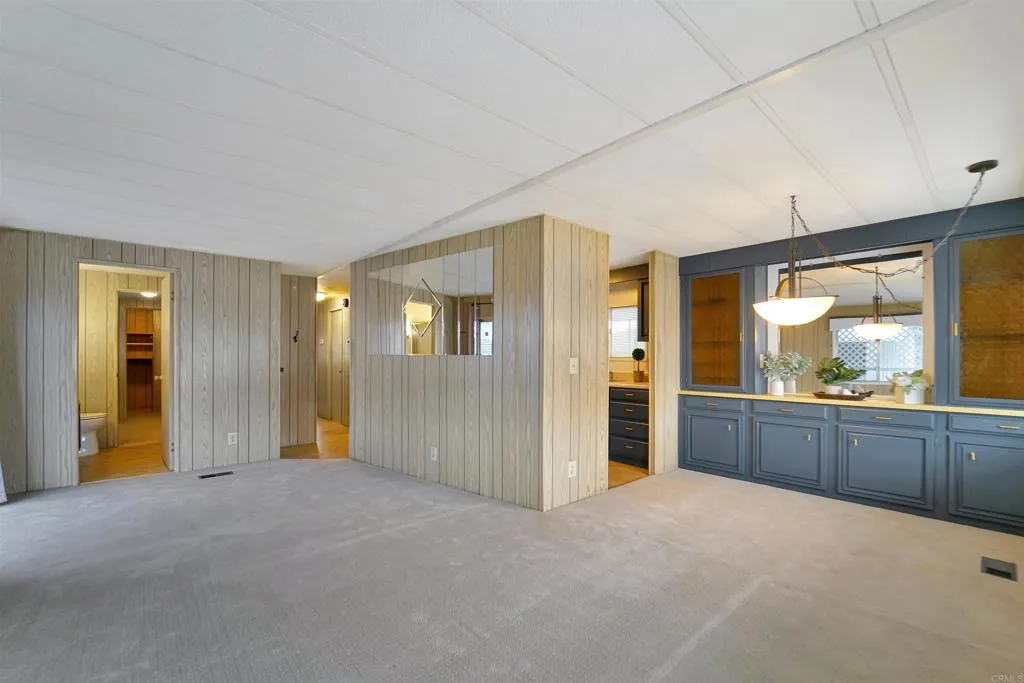 1174 E Main Unit 158