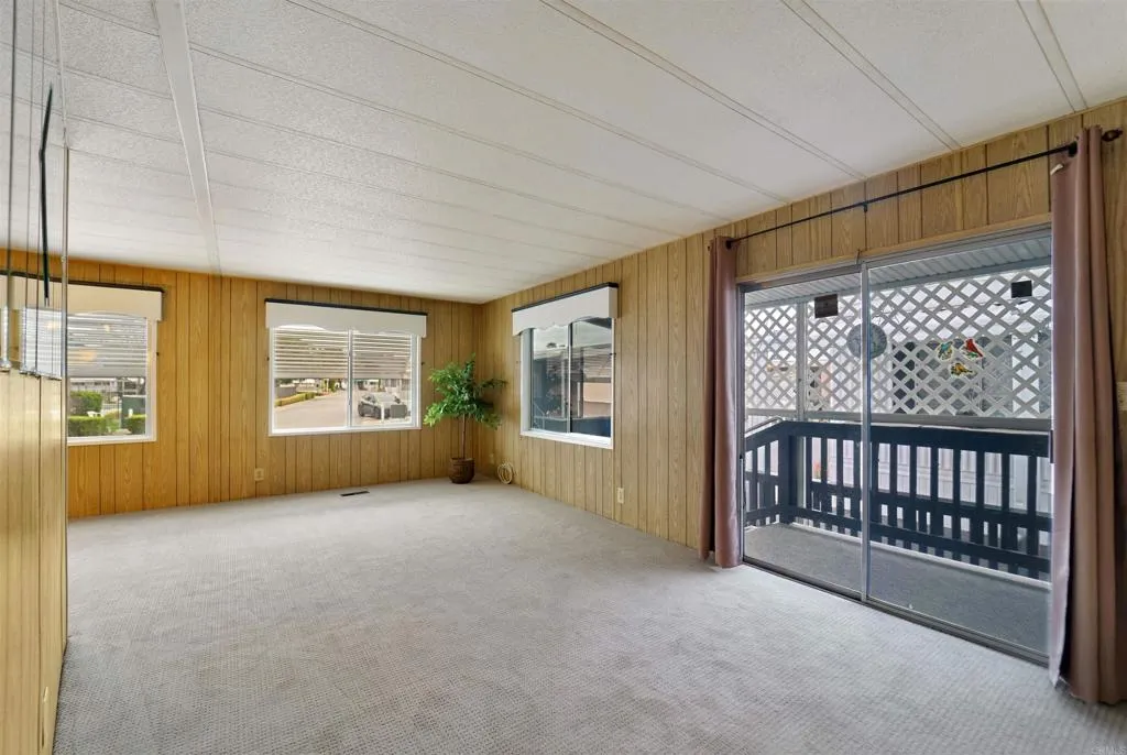 1174 E Main Unit 158