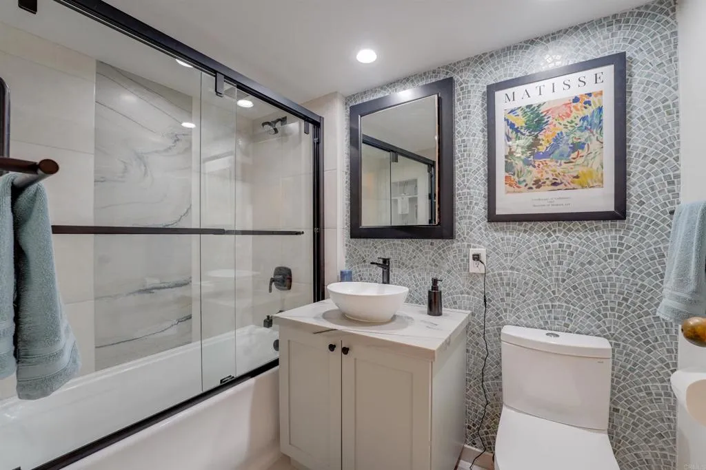 500 W Harbor Drive Unit 903