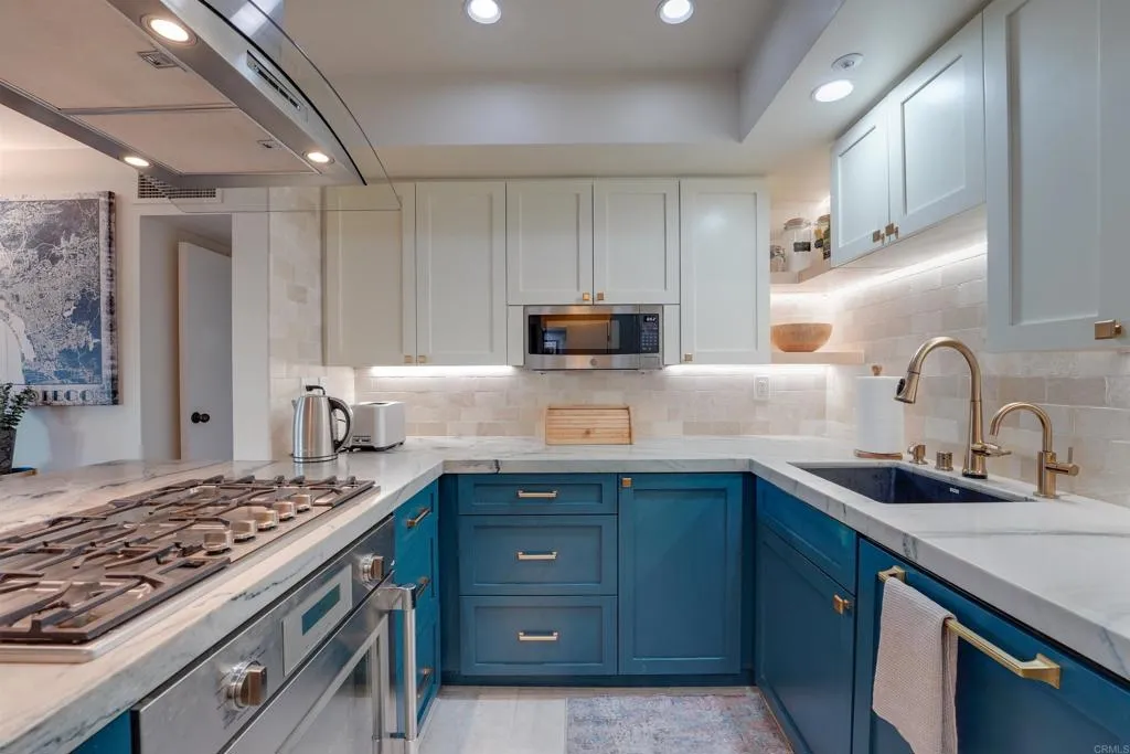 500 W Harbor Drive Unit 903