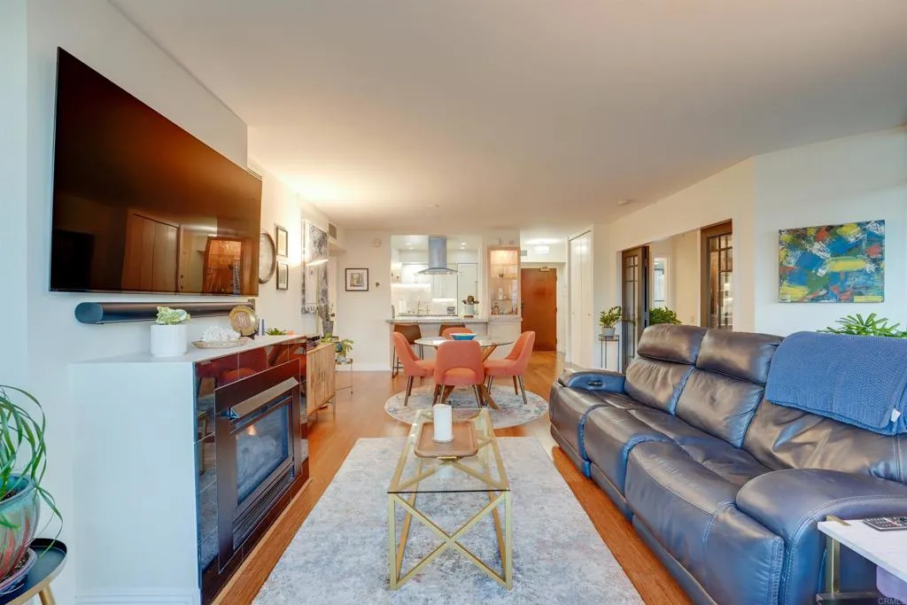 500 W Harbor Drive Unit 903