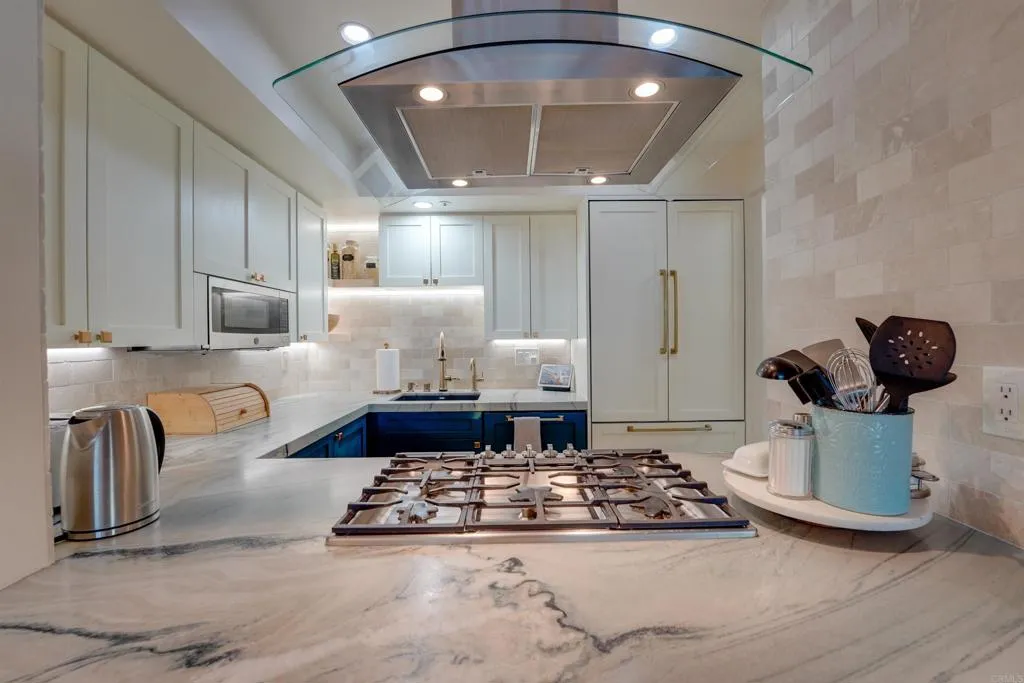500 W Harbor Drive Unit 903
