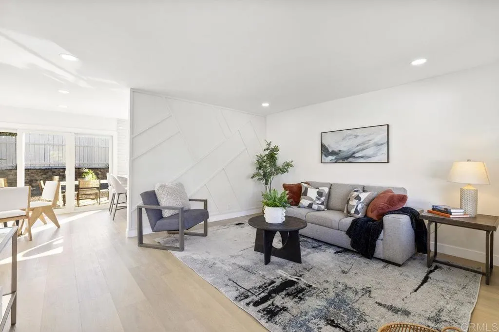 13023 Ashgate Pl