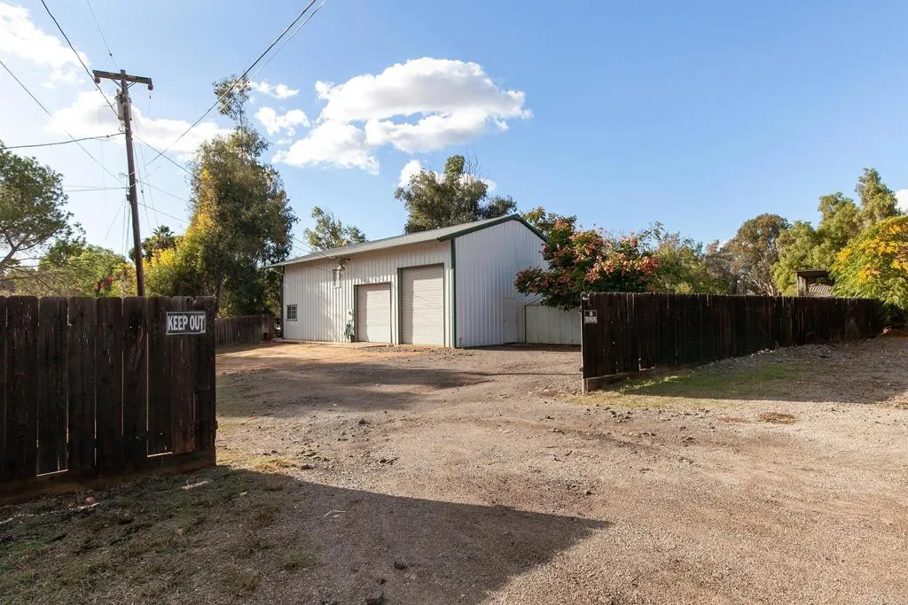 10546 Valle Vista Rd