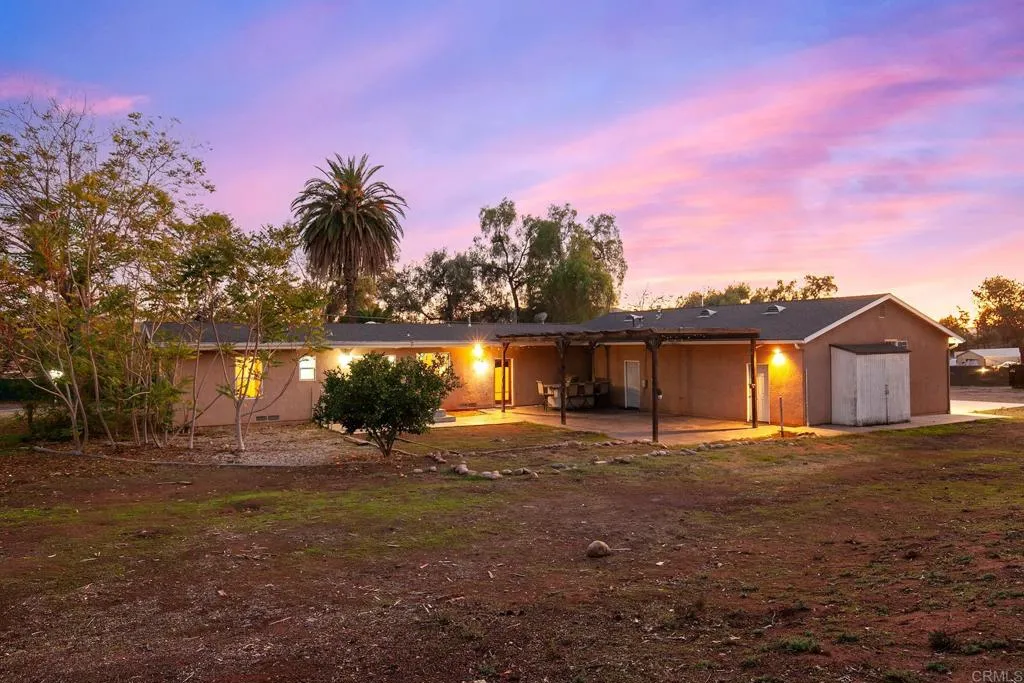 10546 Valle Vista Rd
