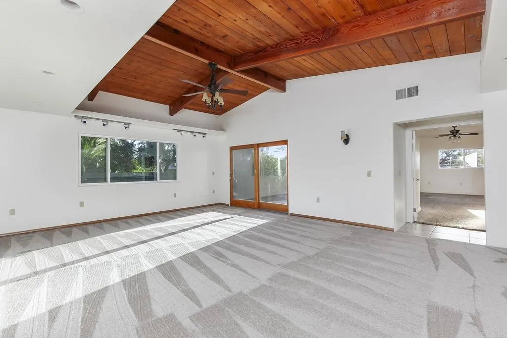 10546 Valle Vista Rd