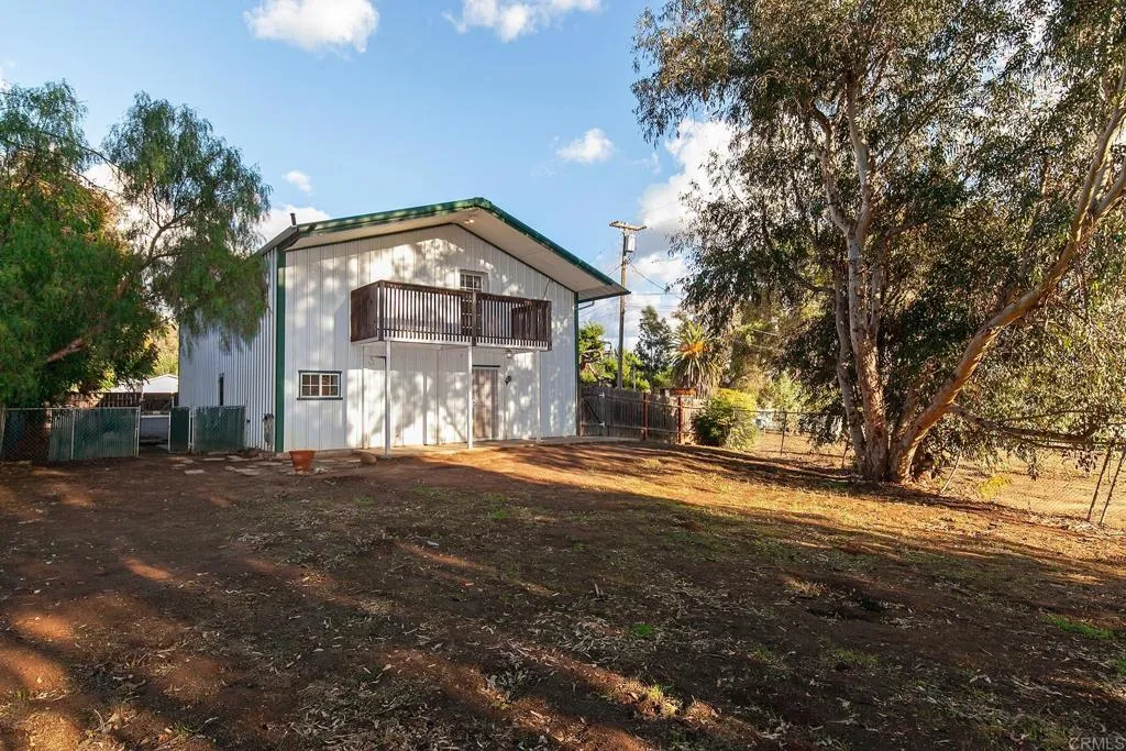 10546 Valle Vista Rd