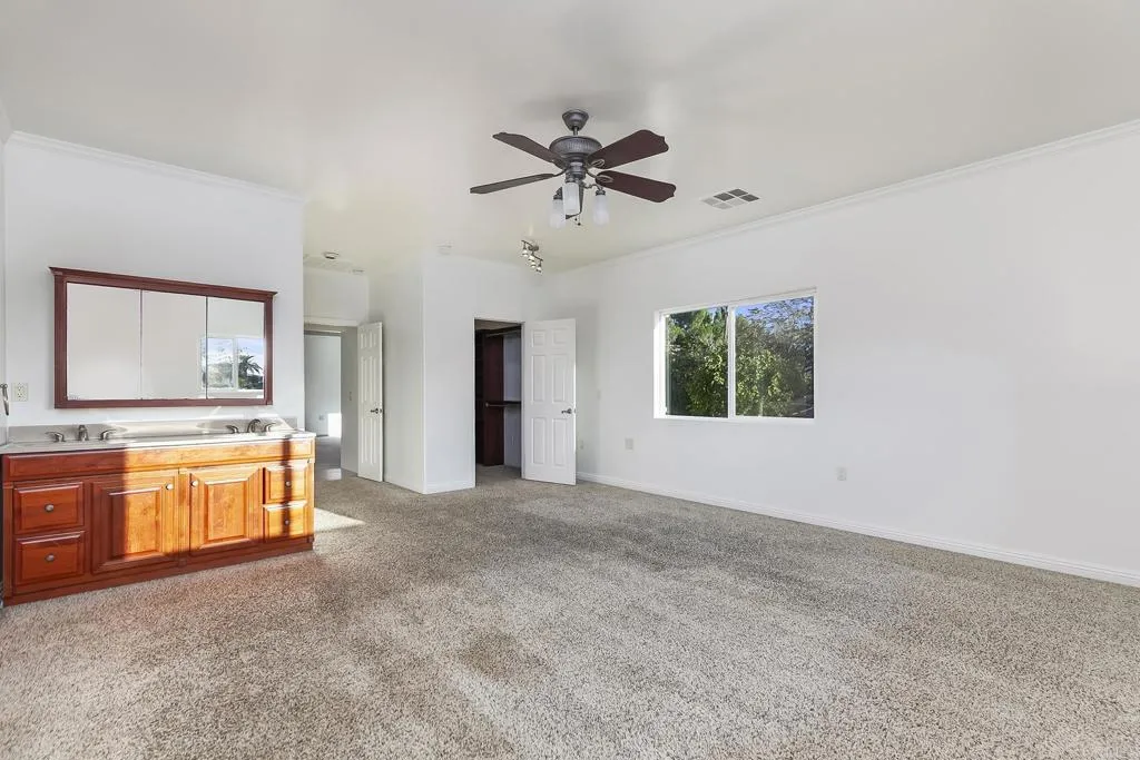 10546 Valle Vista Rd