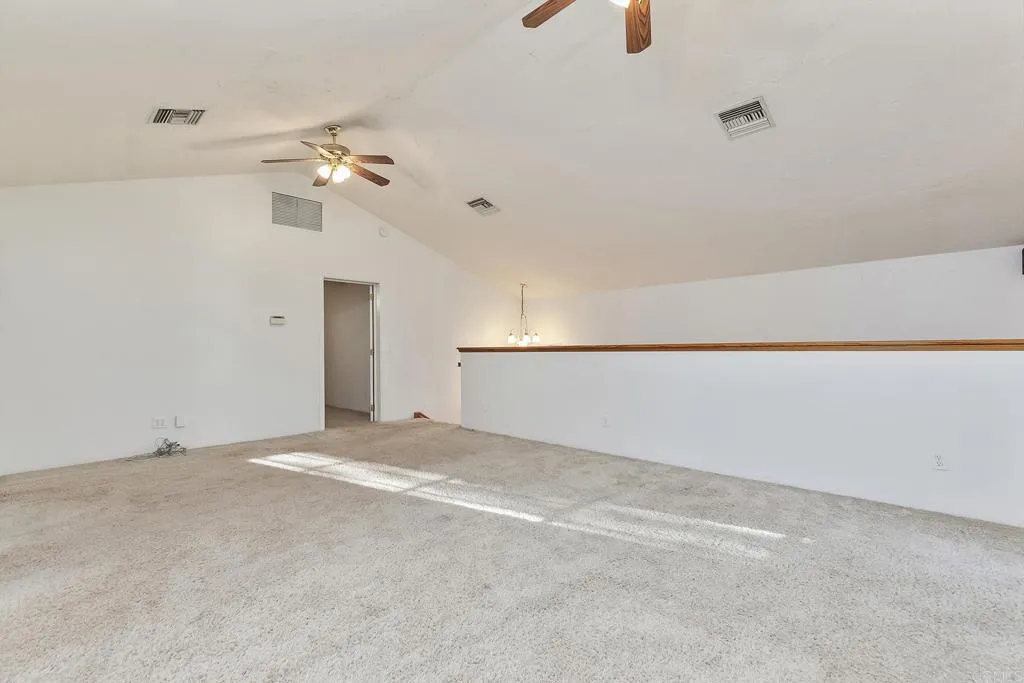10546 Valle Vista Rd