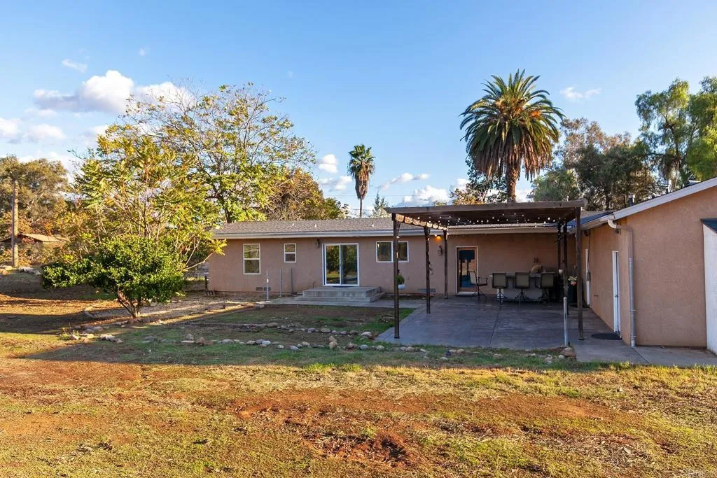 10546 Valle Vista Rd