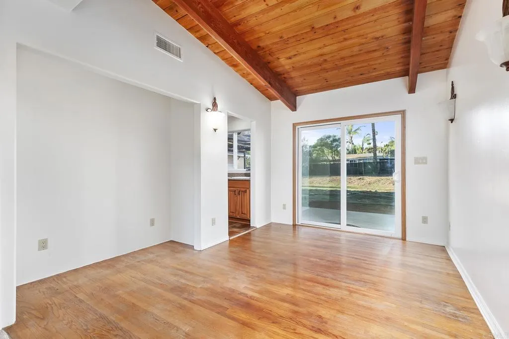 10546 Valle Vista Rd