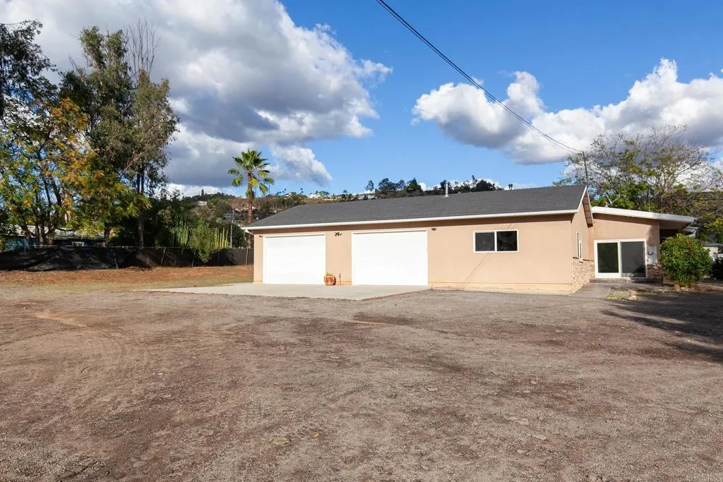 10546 Valle Vista Rd