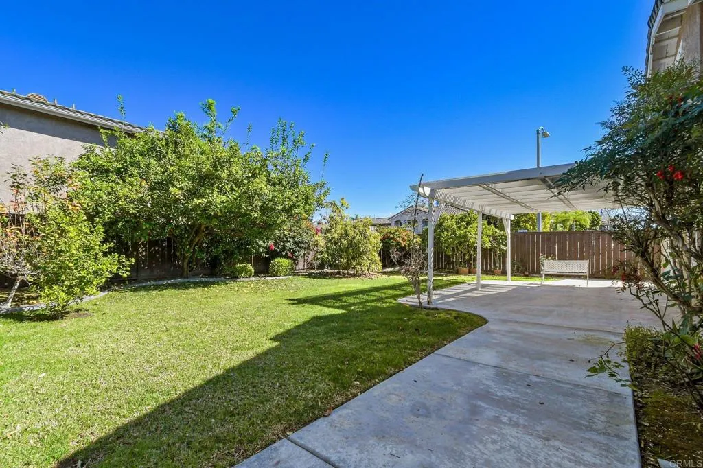 1279 W Vaquero