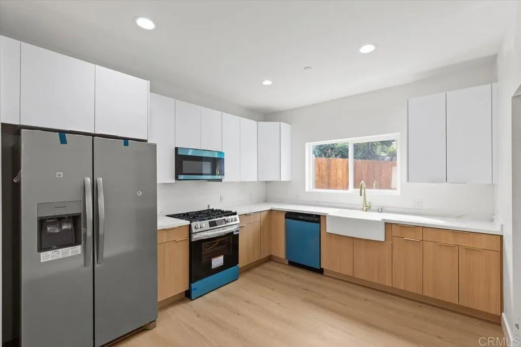 785 Lemon Avenue Unit 1-4