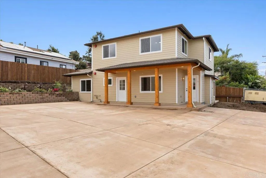 785 Lemon Avenue Unit 1-4