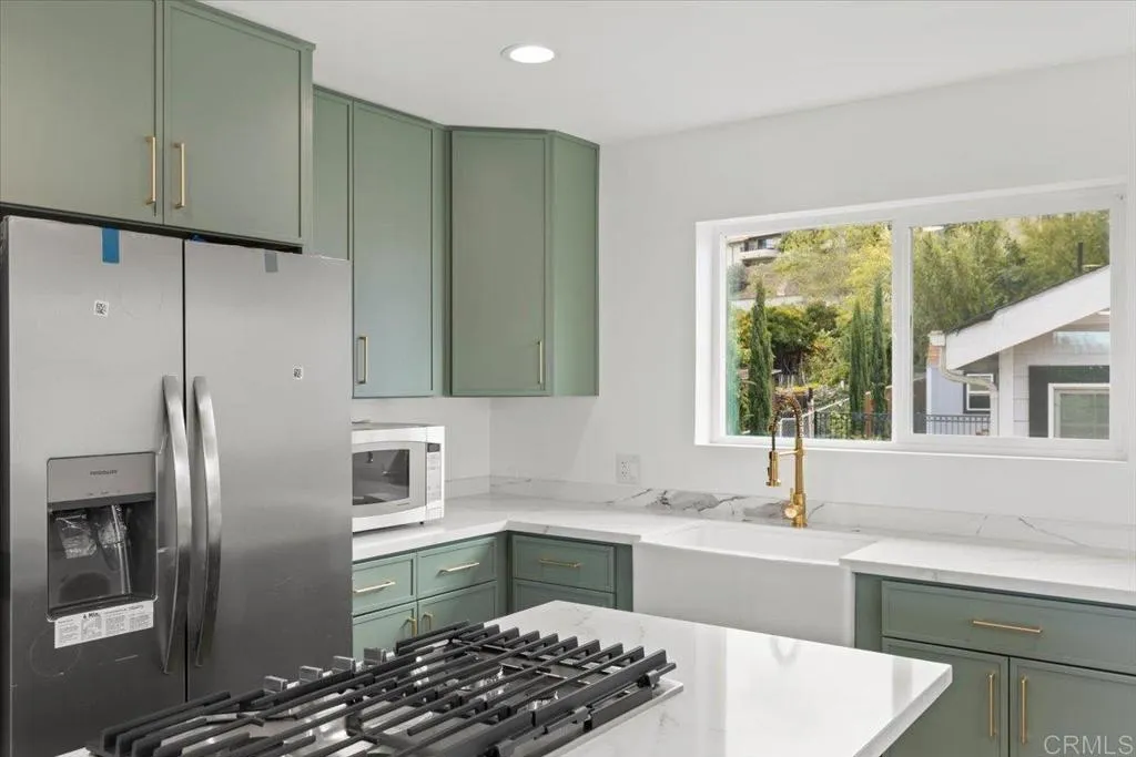 785 Lemon Avenue Unit 1-4