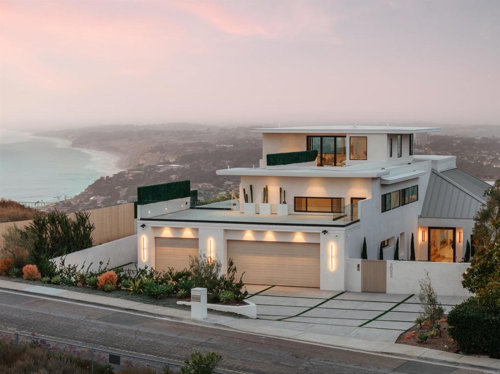2082 Via Casa Alta