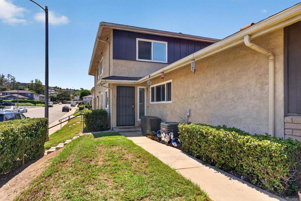 12135 Orange Crest Court 3
