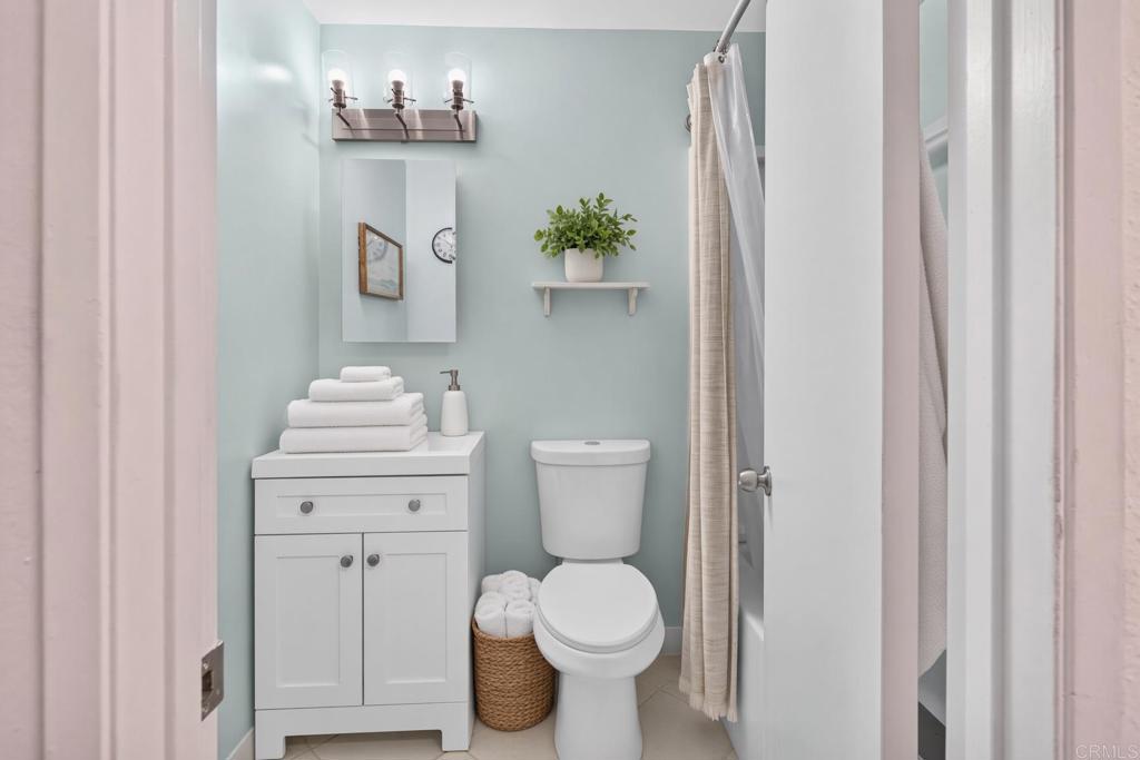 12135 Orange Crest Court 3