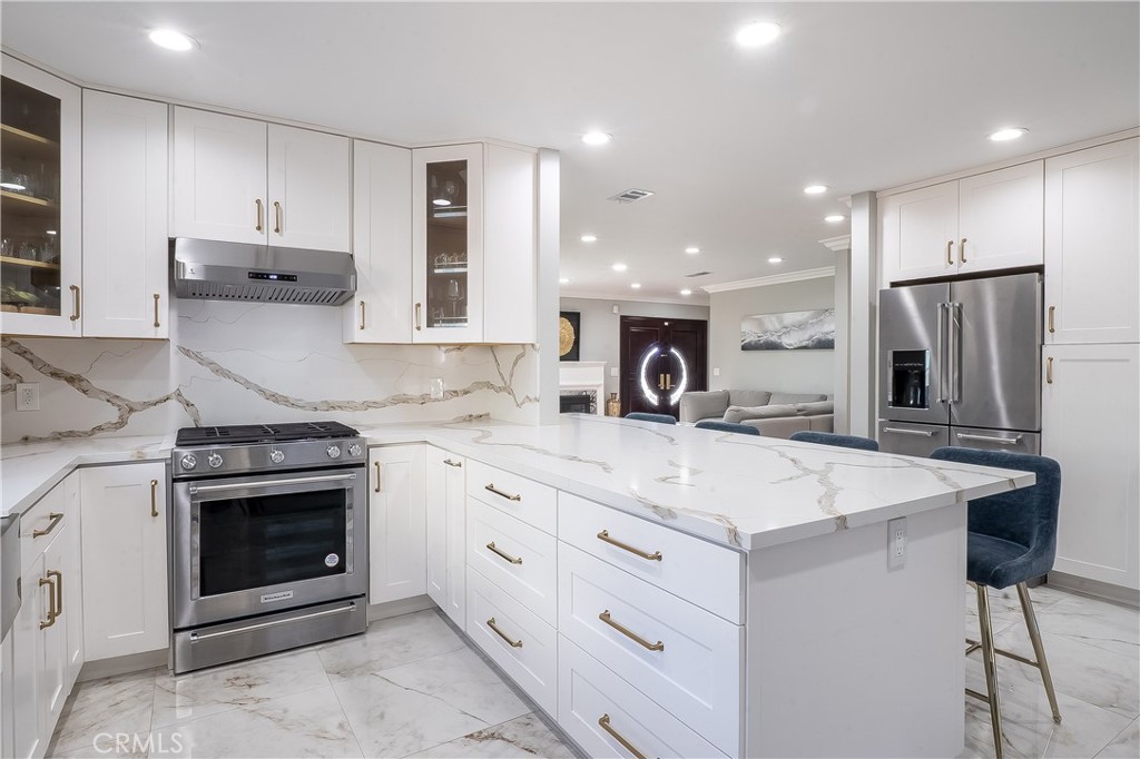 5339 E Greenmeadow