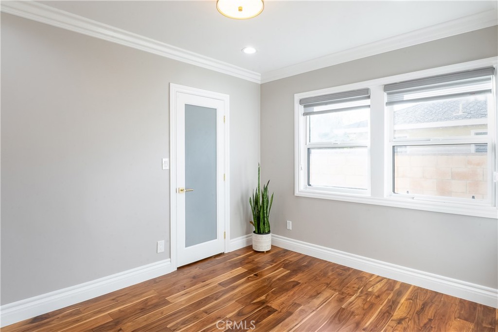 5339 E Greenmeadow