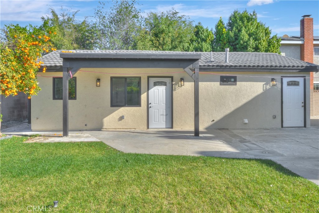 5339 E Greenmeadow