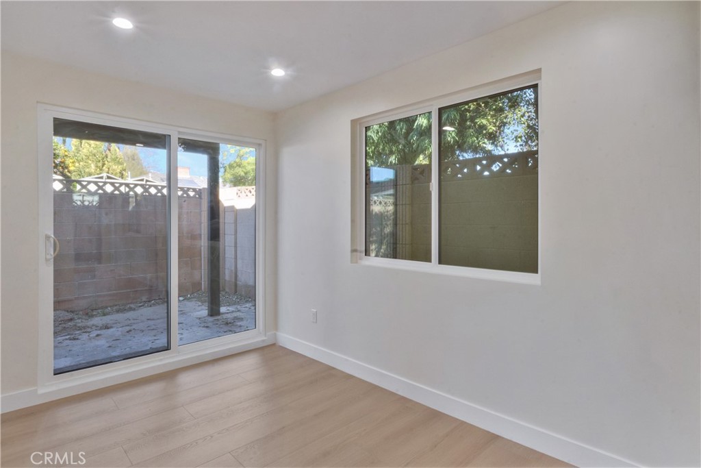 5339 E Greenmeadow