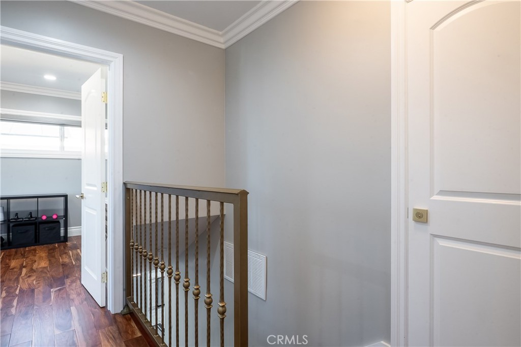 5339 E Greenmeadow