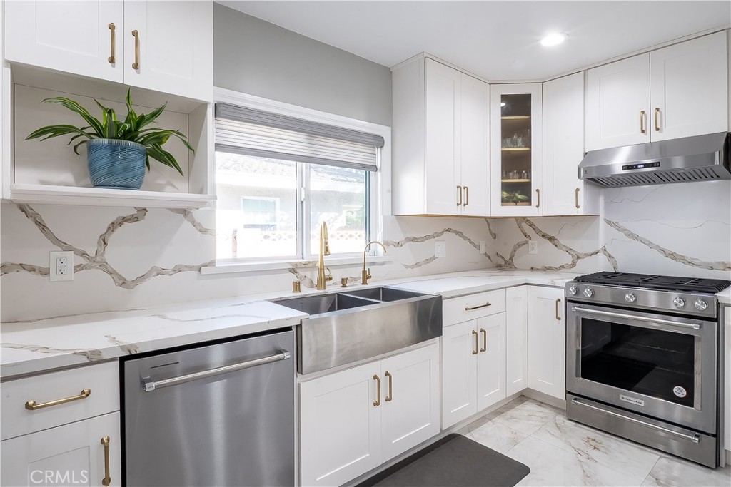 5339 E Greenmeadow