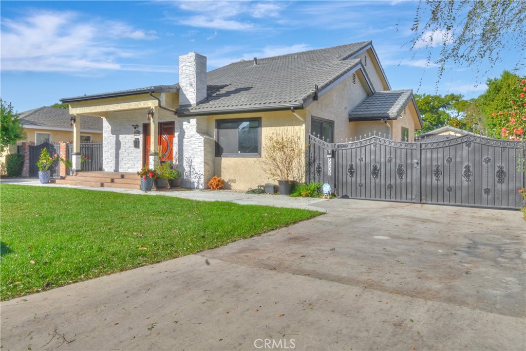 5339 E Greenmeadow
