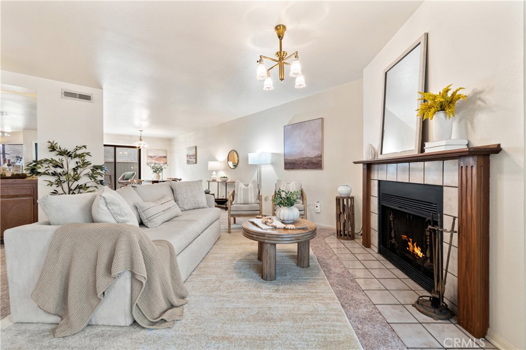 2601 E 19th Street 12