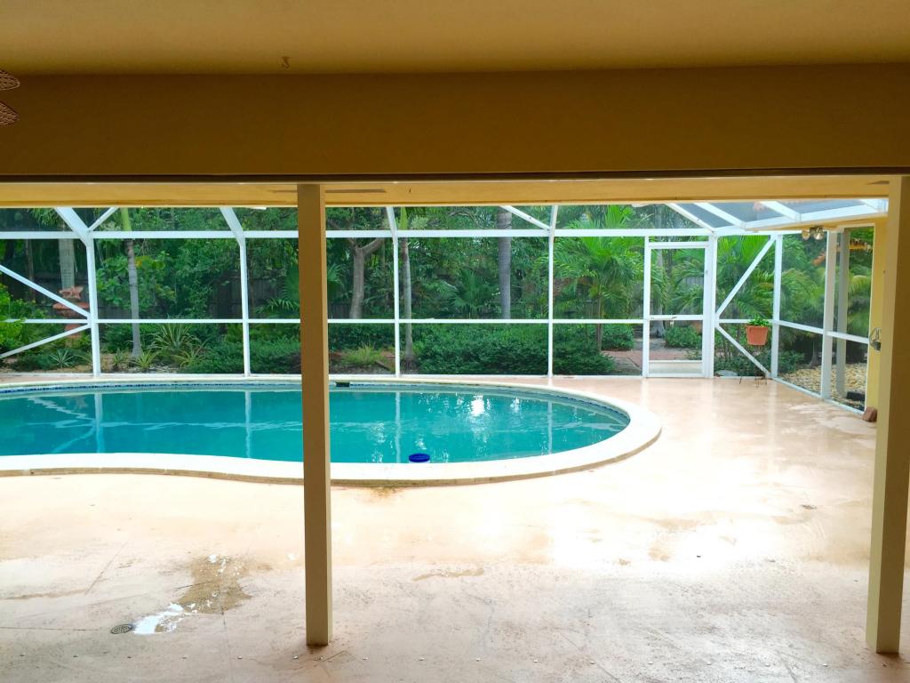 209 Golfview Drive