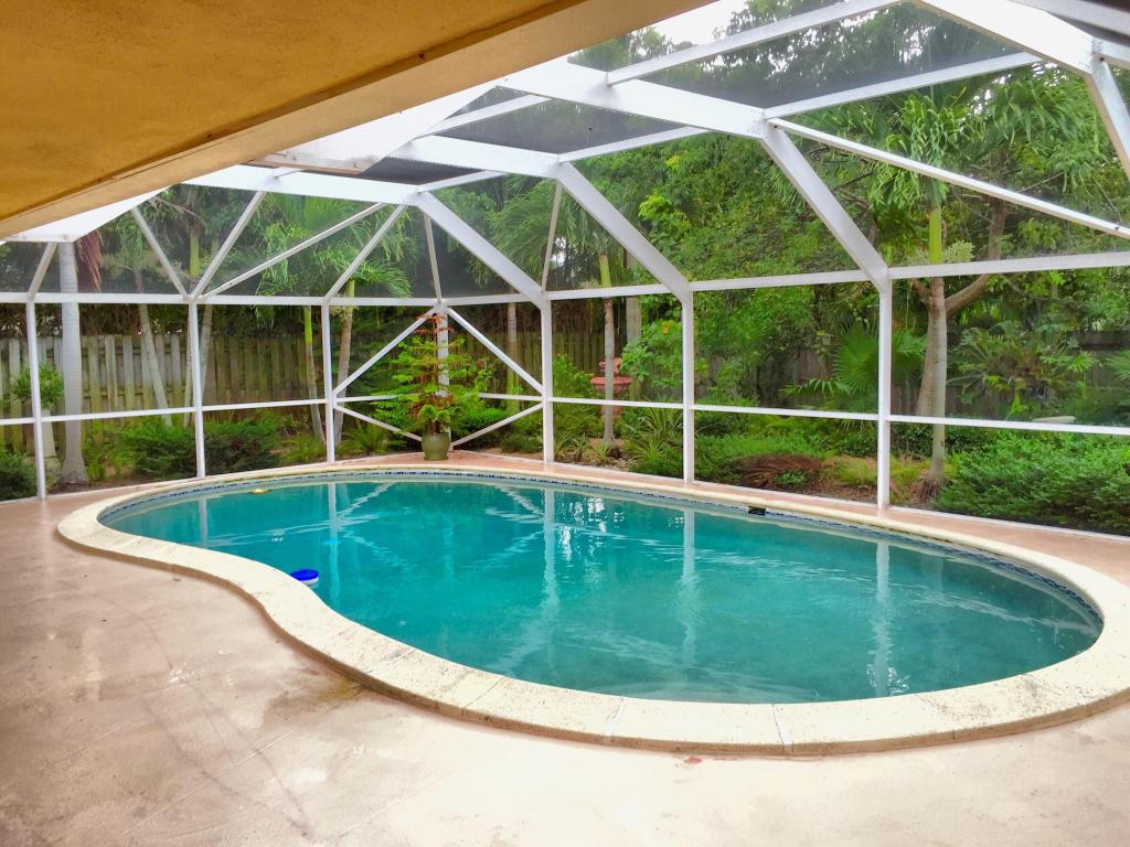 209 Golfview Drive