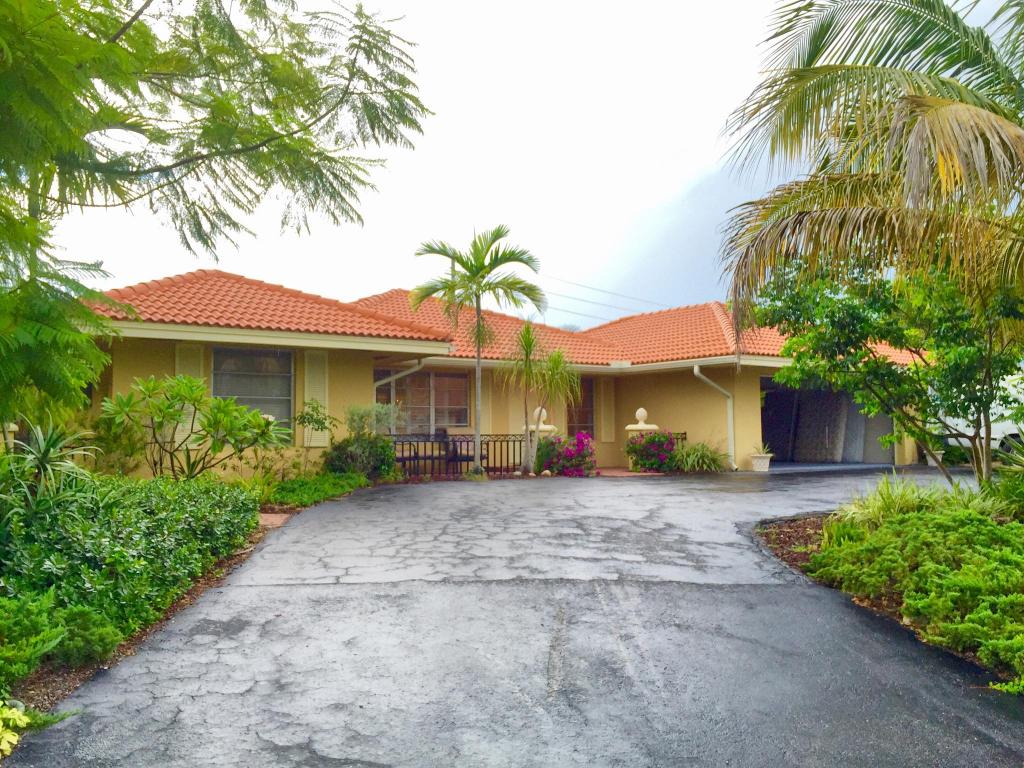 209 Golfview Drive