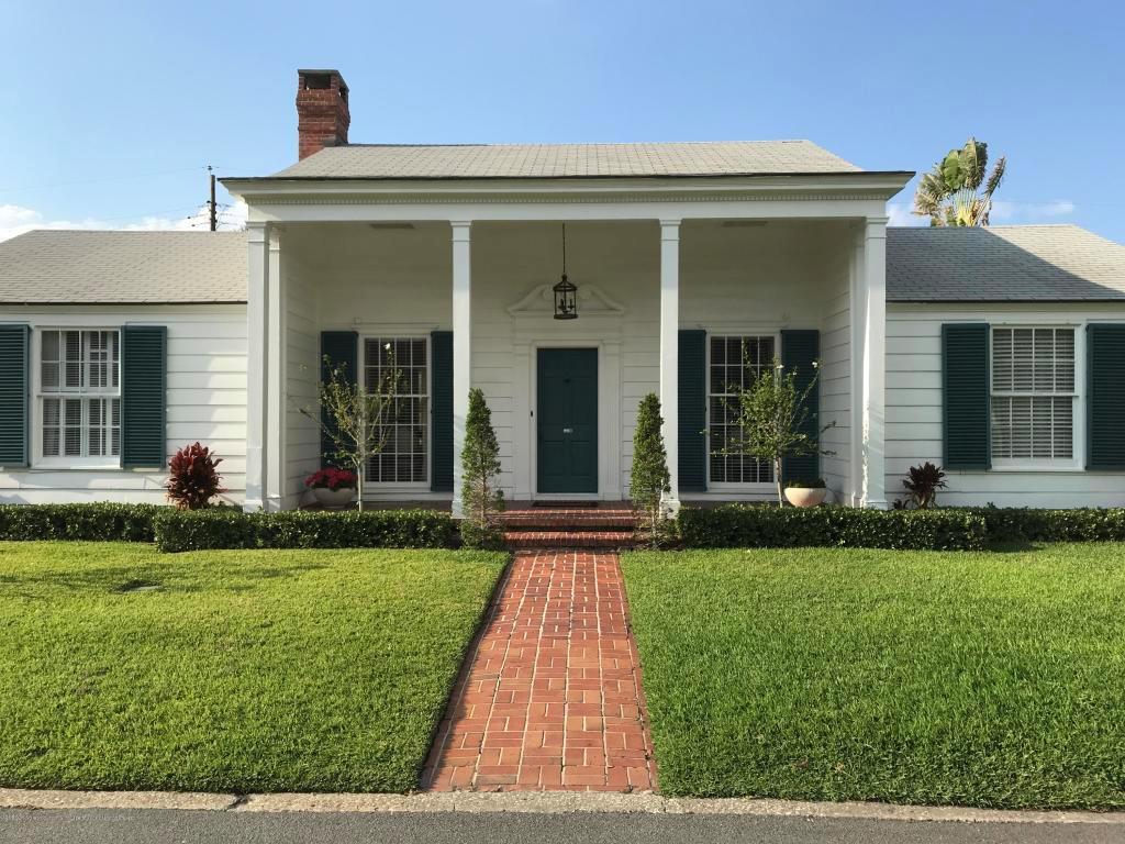 223 Colonial Lane