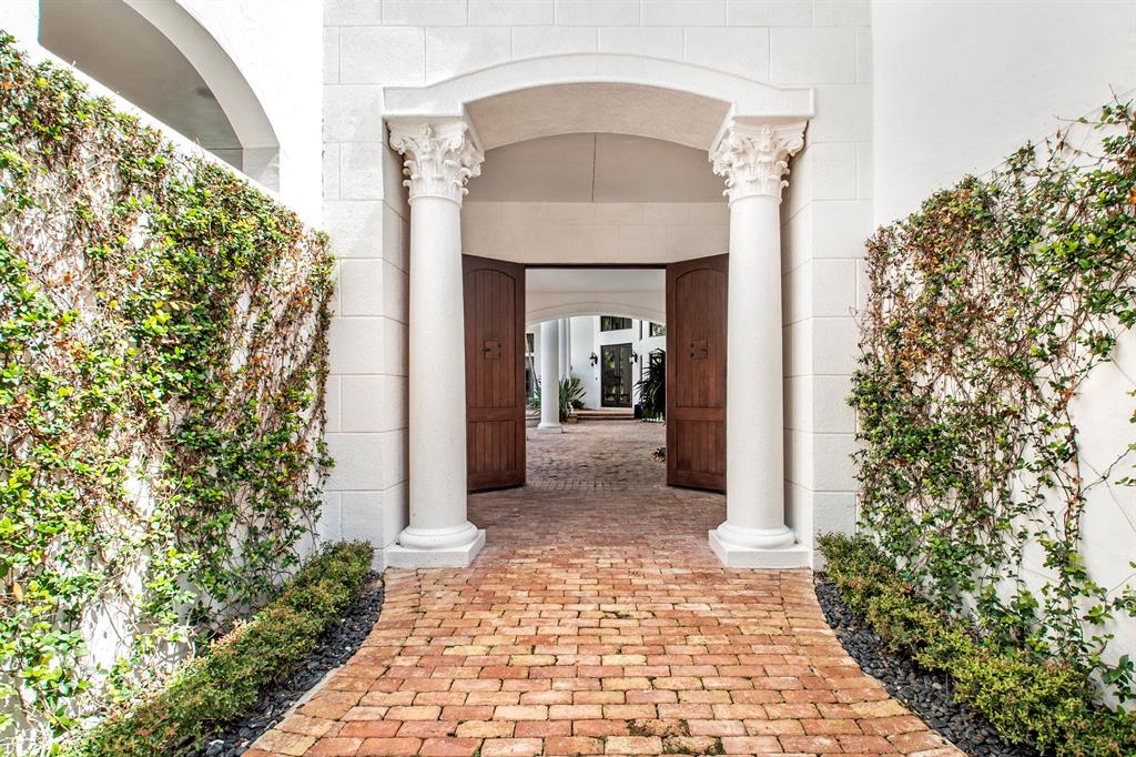 3795 Coventry Lane