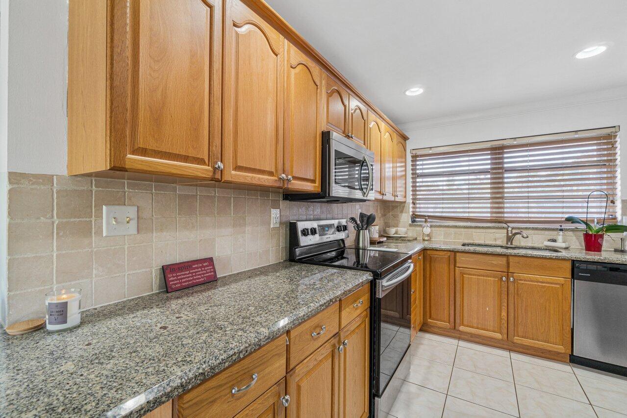 1416 SE 1st Way