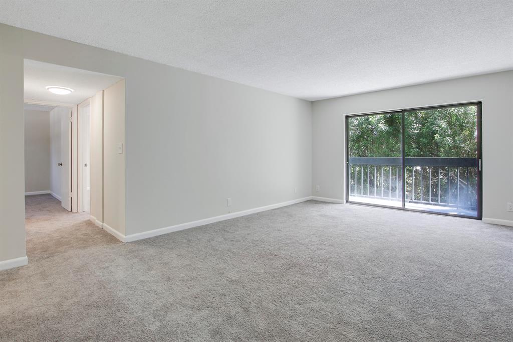 2050 N Congress Avenue Unit: 206