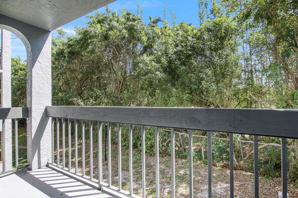 2050 N Congress Avenue Unit: 206