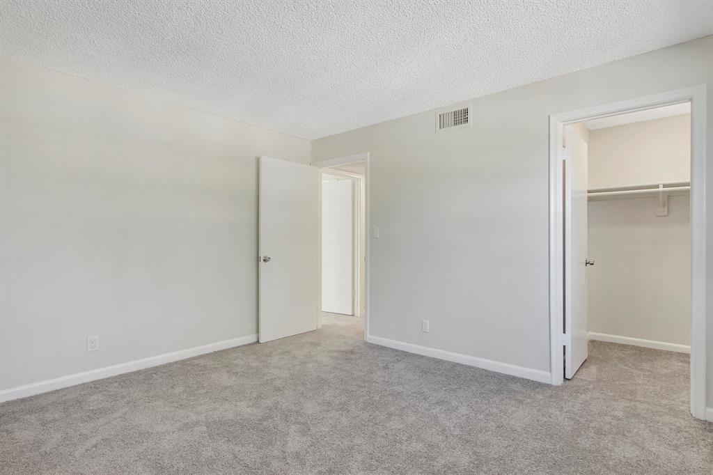 2050 N Congress Avenue Unit: 206