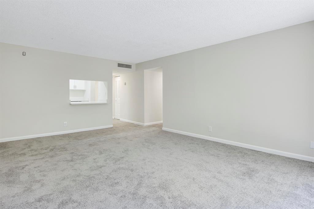 2050 N Congress Avenue Unit: 206