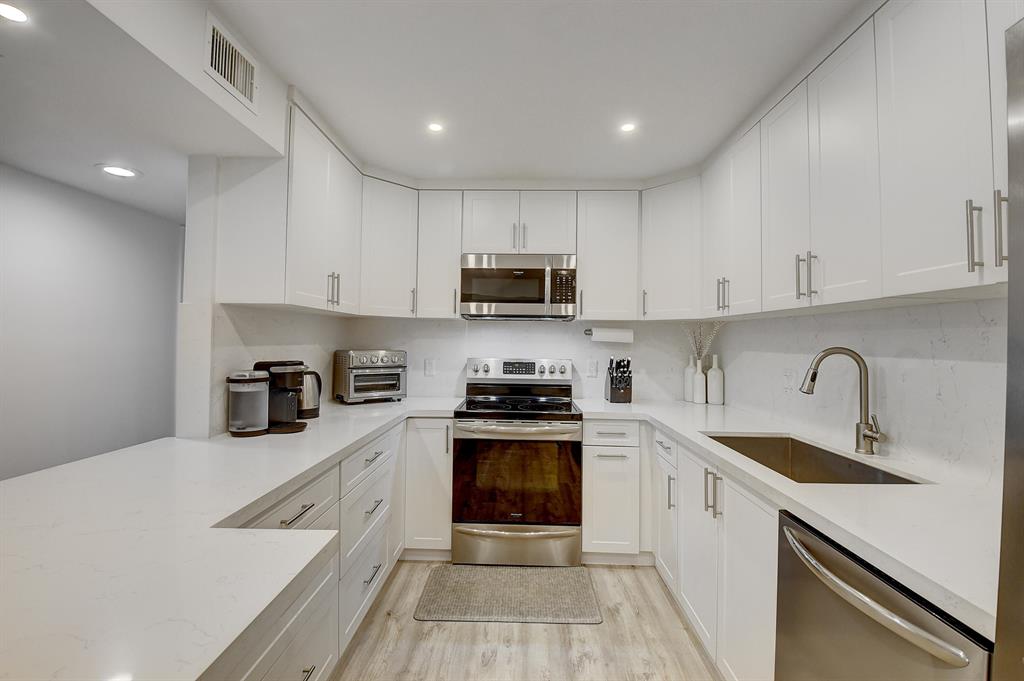 13770 Oneida Drive Unit: A1